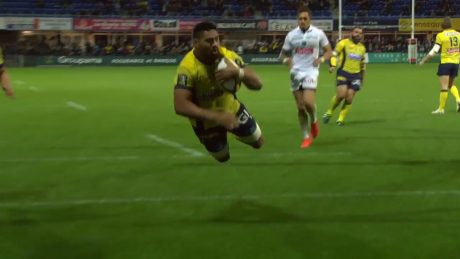 TOP 14 ‐ Essai Fritz LEE (ASM) – Clermont-Pau – J21 – Saison.mp4.00_01_42_03.Image fixe001