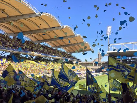 C'était quand même mieux Gerland en jaune et bleu... (Crédit photo: Camille Battut)